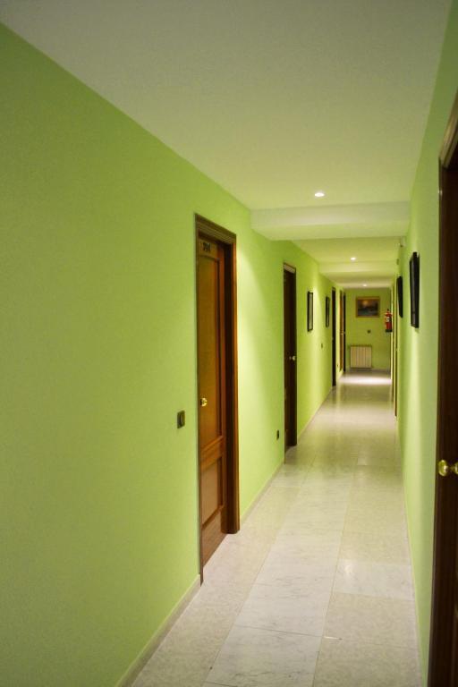 Hostal El Vegano Utiel Exterior foto