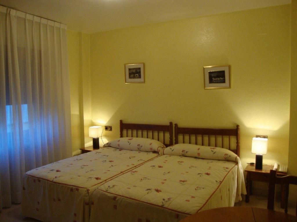 Hostal El Vegano Utiel Cameră foto